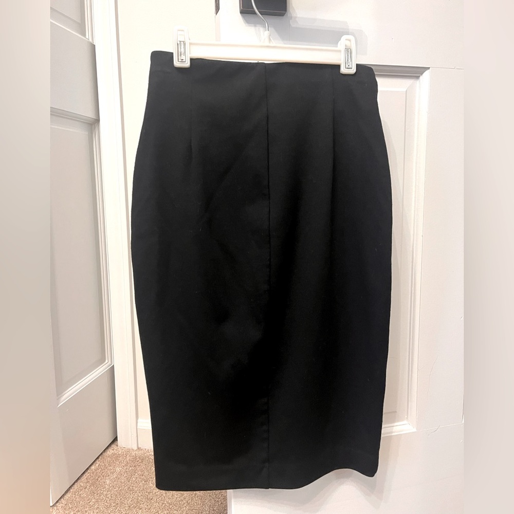 Jennifer Lopez black zip up skirt- size 0